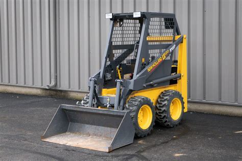 new holland ls120 skid steer